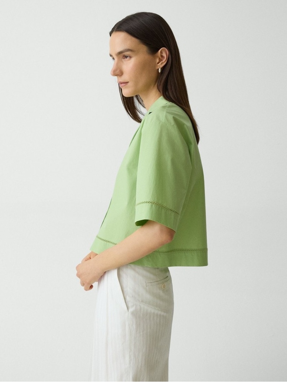 Theory Boxy Camp Shirt in City Poplin Size Medium - Picture 2 of 13